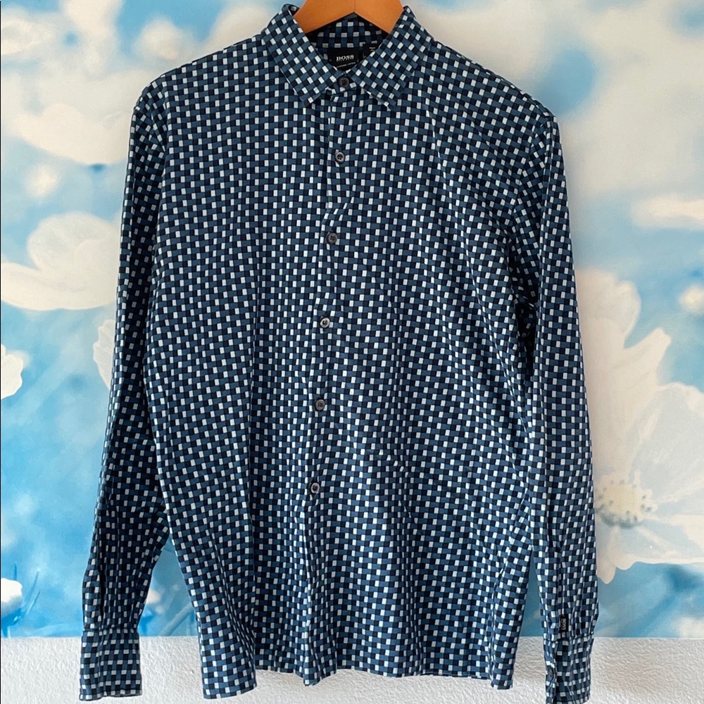 Hugo Boss slim- fit shirt with straight hem and narrow collar